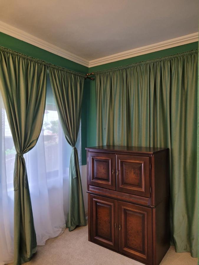 Texas House Konuk evi Novaci-Străini Dış mekan fotoğraf